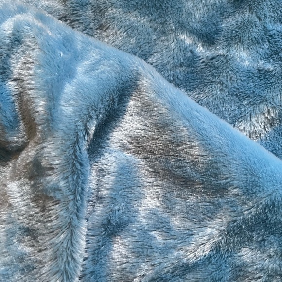 Lavish Home soft velour/sherpa blanket - Picture 2 of 5